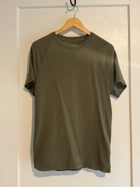 Goodfellow & Co Men’s Sweatshirt Tee